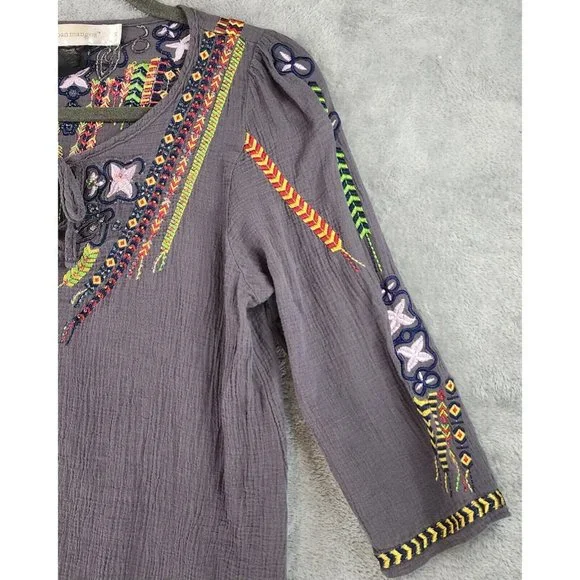 Urban Mangoz Shirt Womens Small Gray Embroidered Beaded Boho Hippie Gypsy Top - Picture 9 of 10